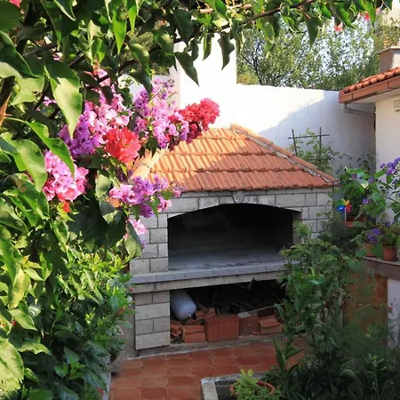Apartman Apartments By The Sea Zaklopatica, Lastovo - 8341 *