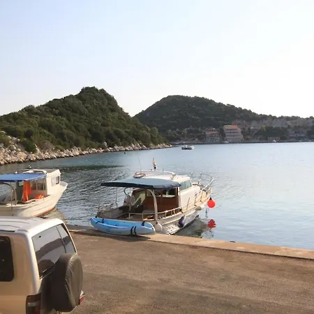 Apartments By The Sea Zaklopatica, Lastovo - 8341 Apartman Lastovo