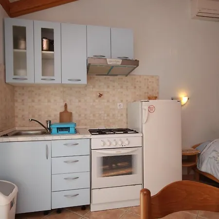 Apartman Apartments By The Sea Zaklopatica, Lastovo - 8341 *