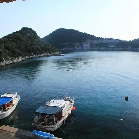 Apartments By The Sea Zaklopatica, Lastovo - 8341 Lastovo
