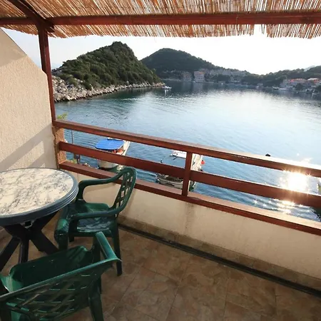 Apartments By The Sea Zaklopatica, Lastovo - 8341